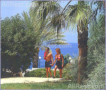Cynthiana Beach Hotel 10
